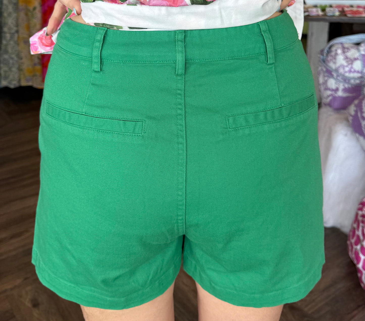 Carrie Pocket Shorts: Green