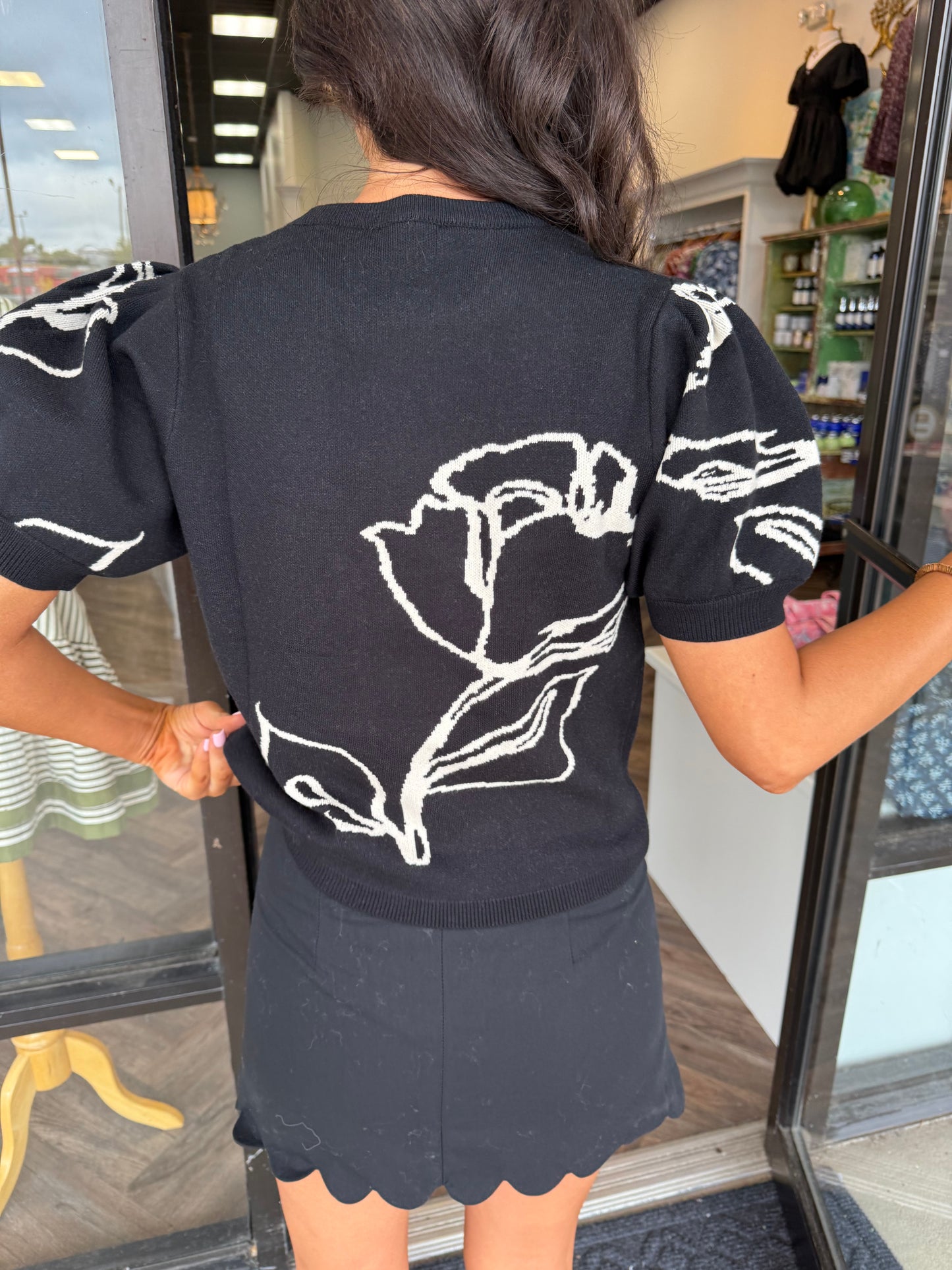 B & W Flower Sweater Top