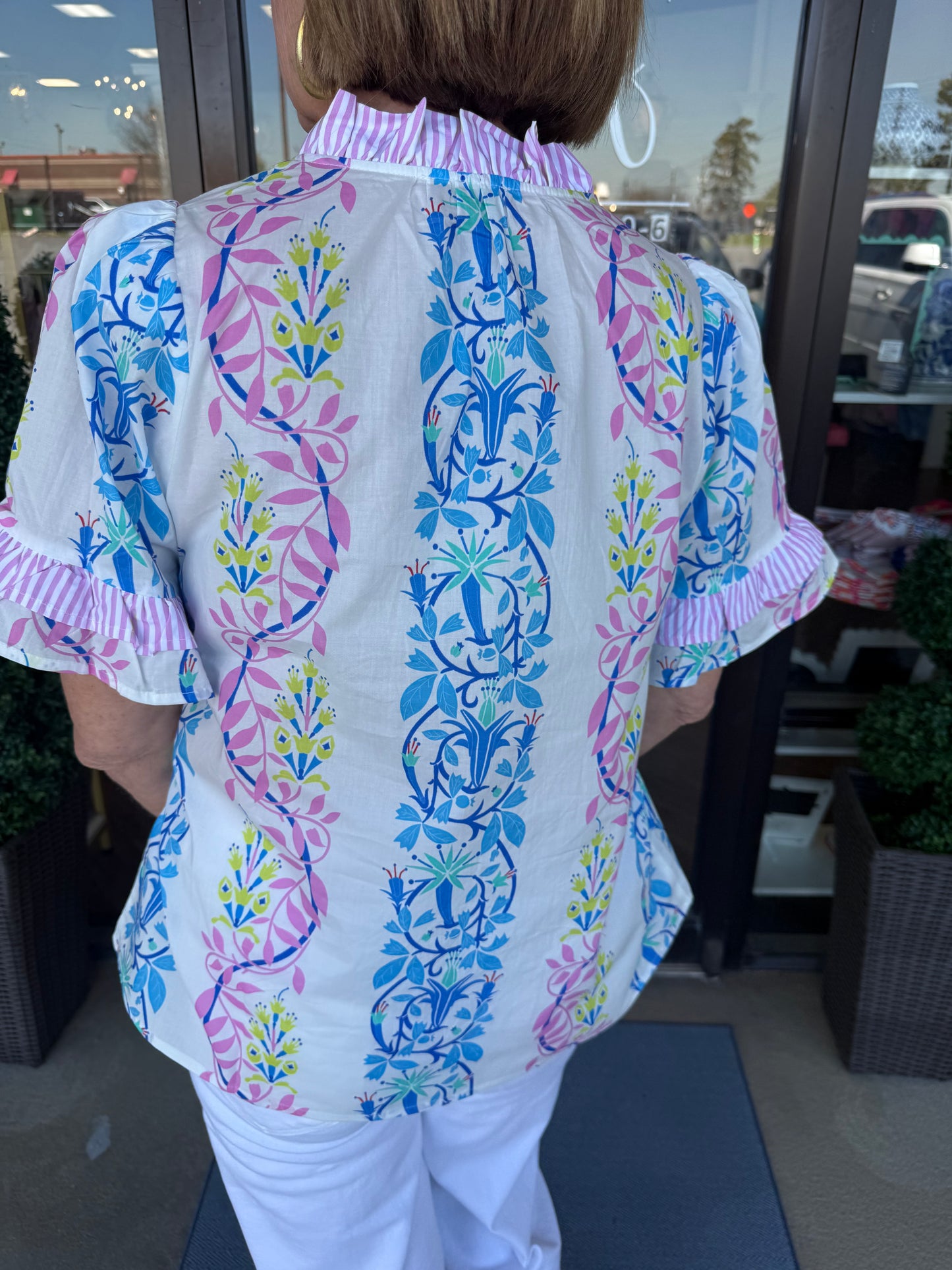 Colorful Swirl Leaf Top