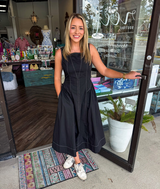 Exposed Stitch Midi Dress: Black