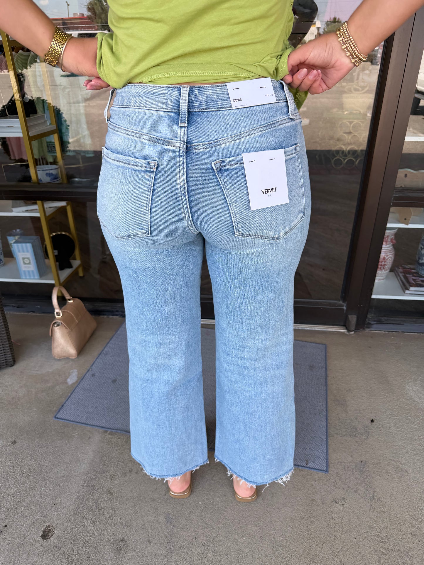Vervet Distressed Jean: Imaginative