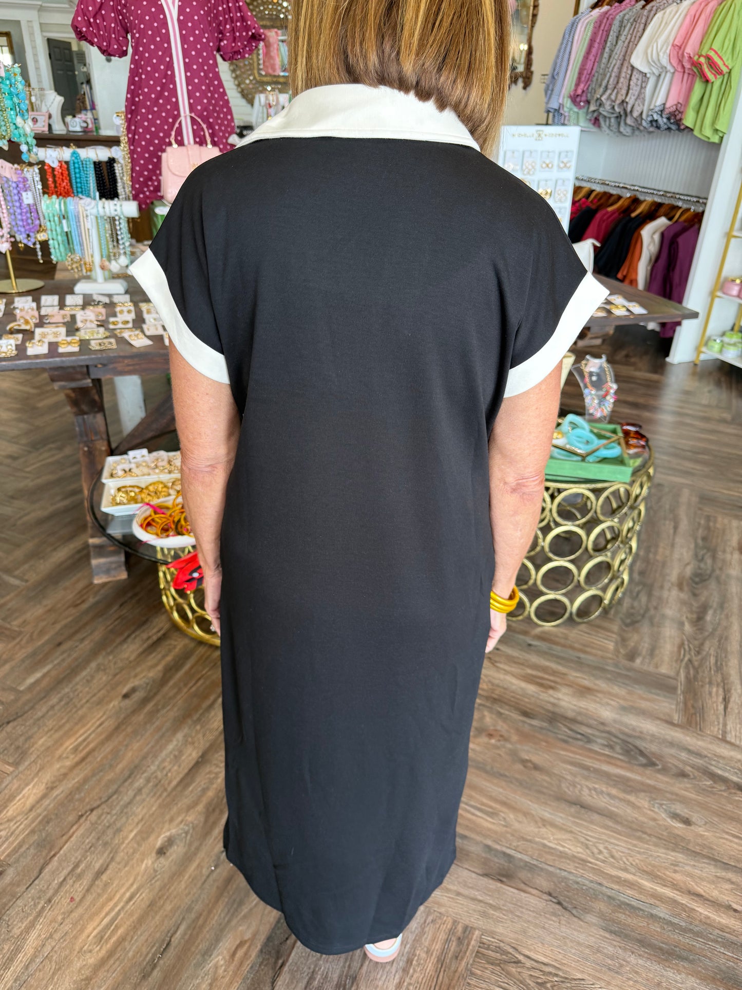 Neutral Scuba Collar Midi Dress: Black
