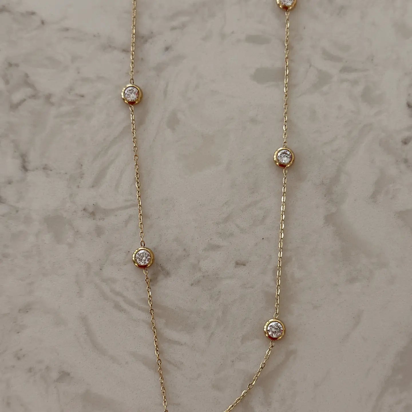 Chansutt Pearls: DAINTY DIAMOND NECKLACE