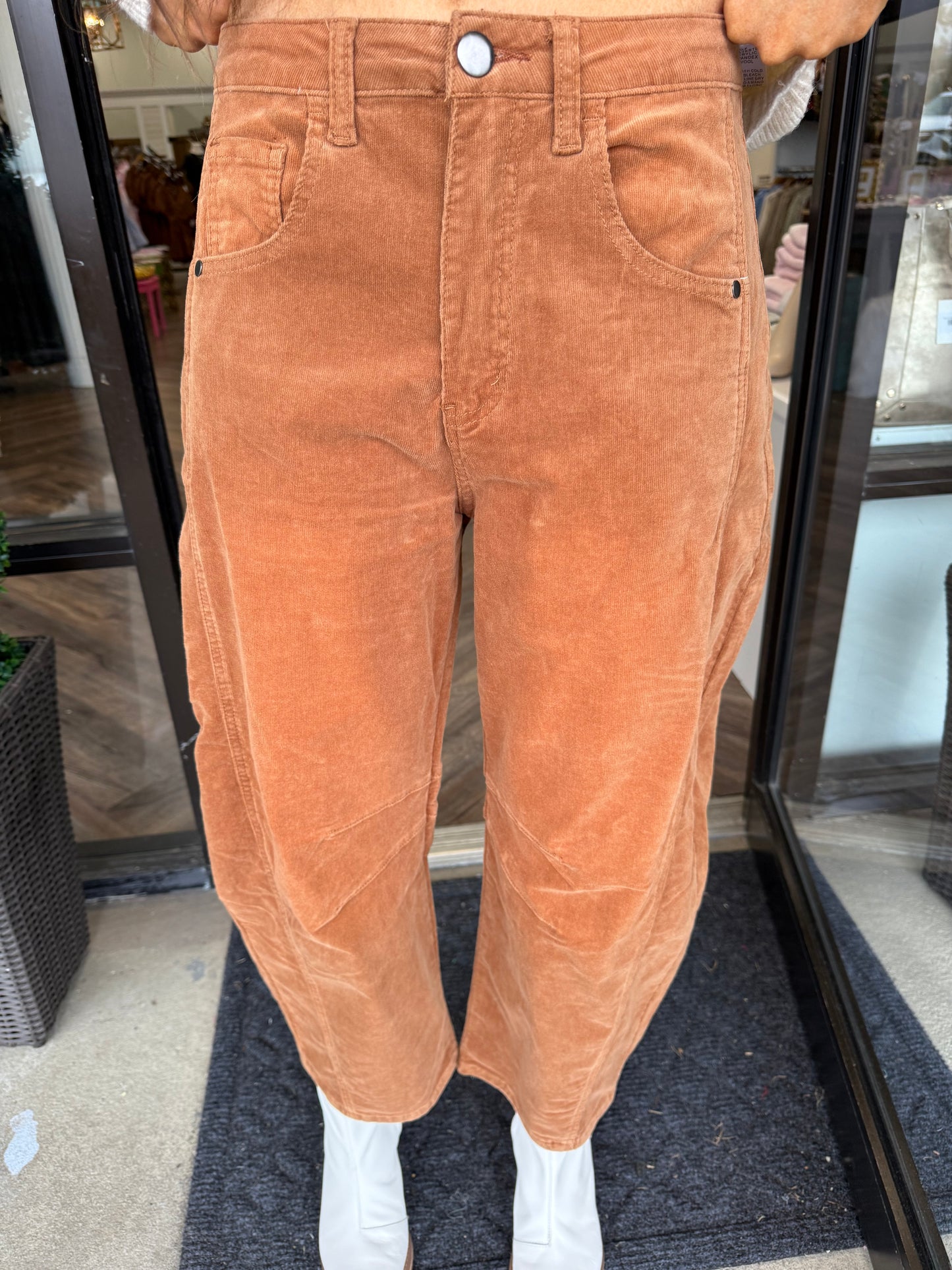 Corduroy Barrell Jeans: Camel