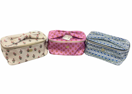 Mary Square Kiss and Makeup Mini Bag
