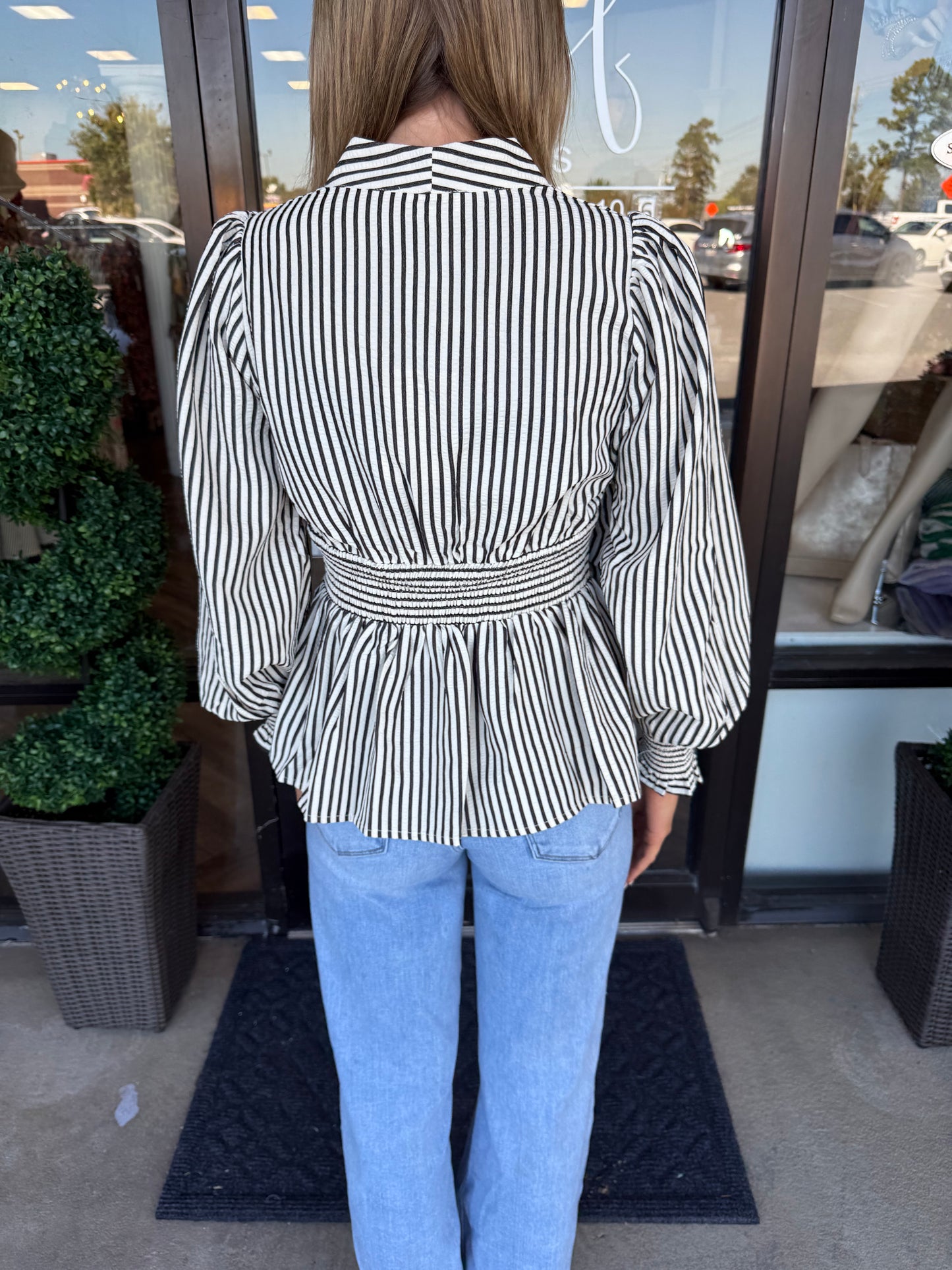 Classic Zip Peplum Top: Black