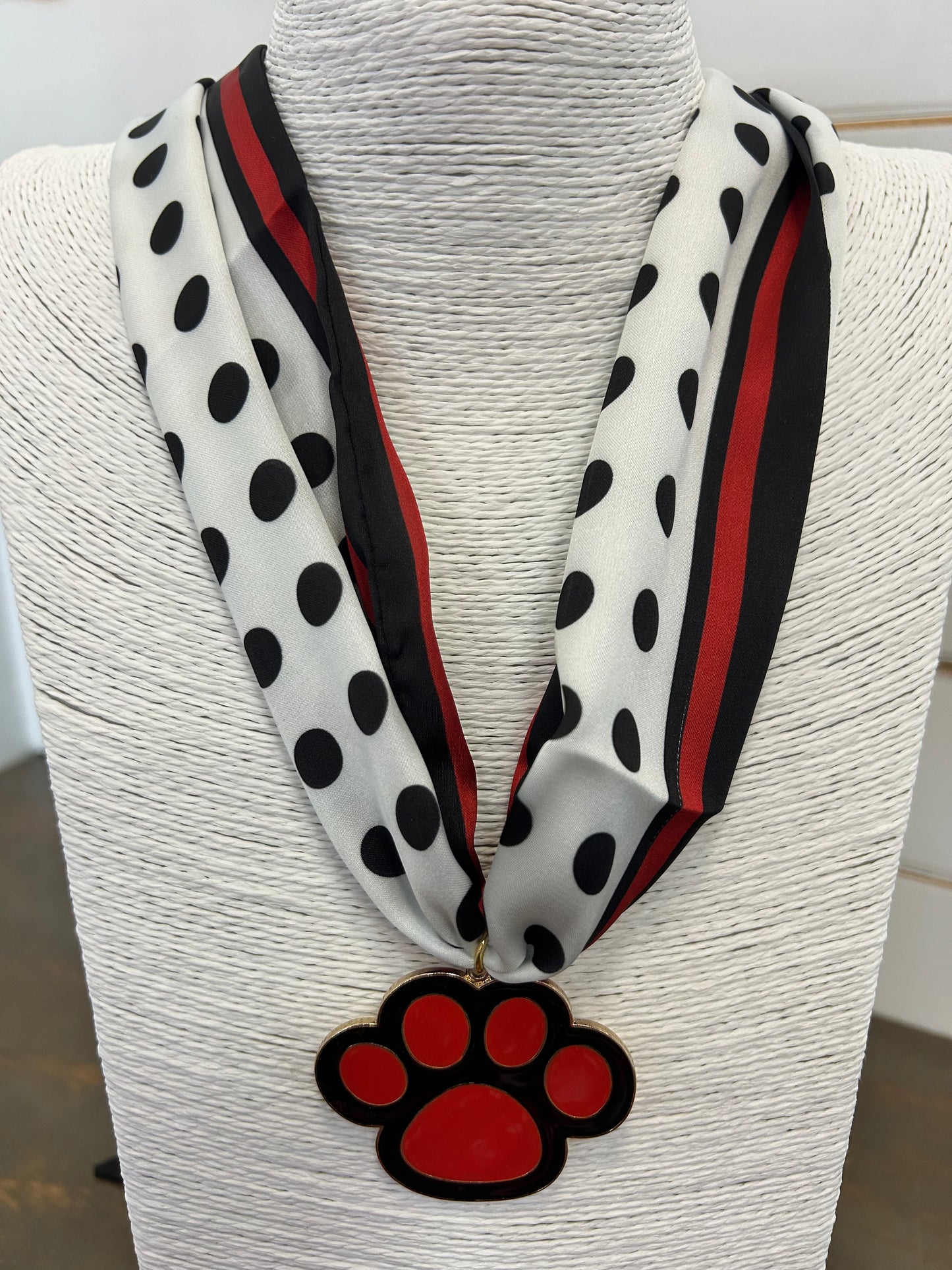 Big Paw White Scarf Necklace