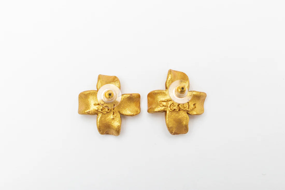 Hidden Truth Jewelry: Small Dogwood Pearl Studs