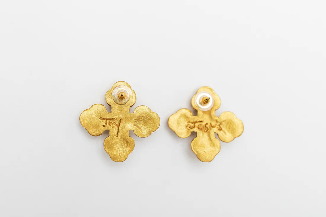 Hidden Truth Jewelry: Megan Pearl Studs