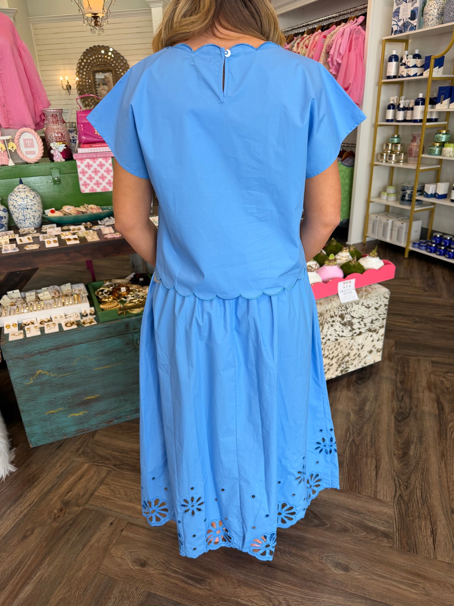 Scalloped Eyelet Set: Blue