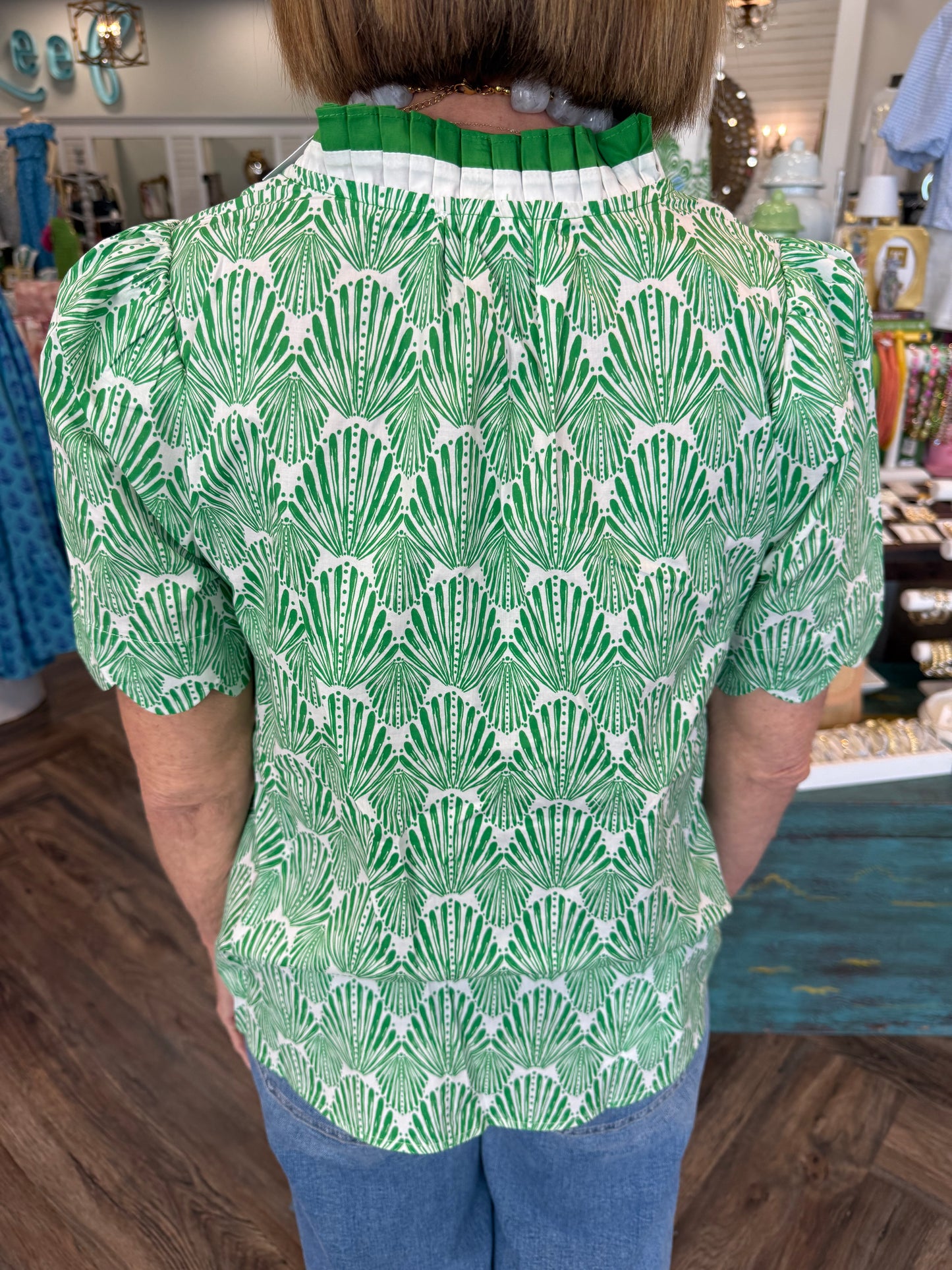 Shell Design Top: Green