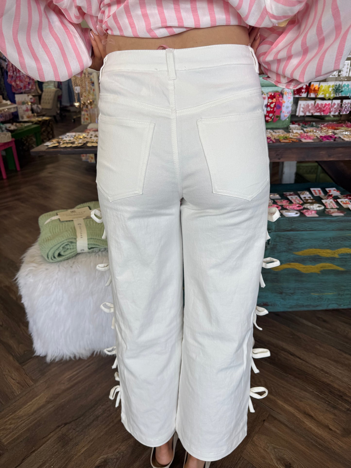 Bow Jeans: White