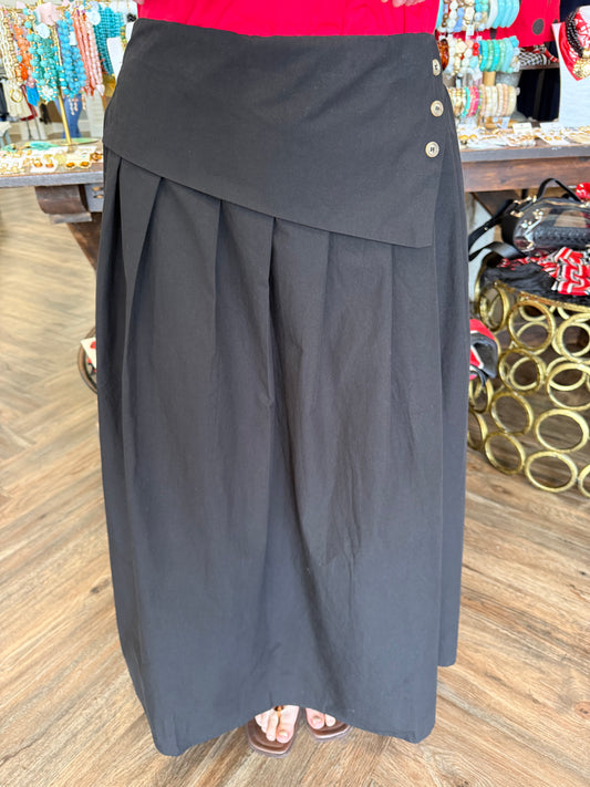 Timeless Folded Skirt: Black