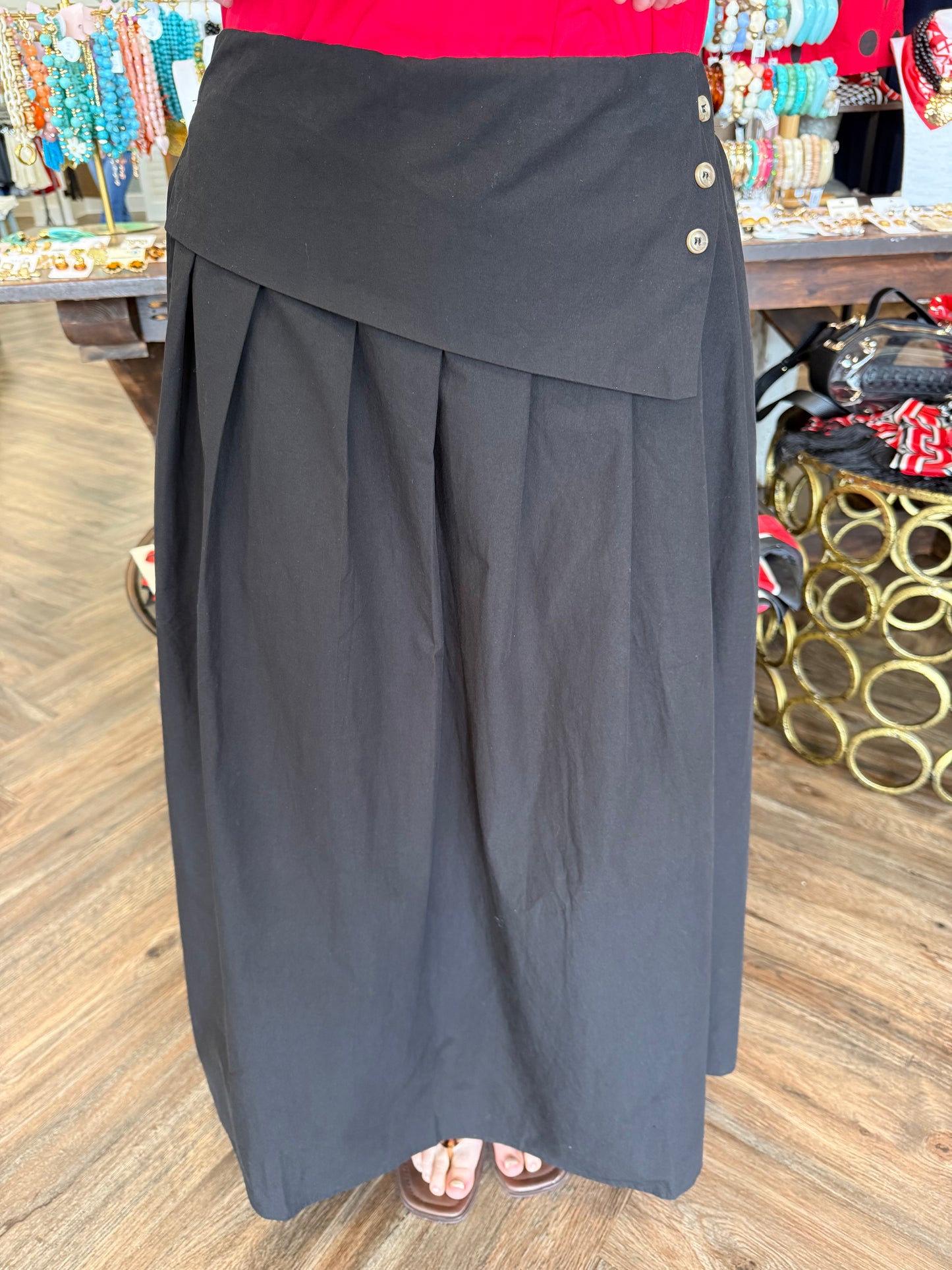 Timeless Folded Skirt: Black