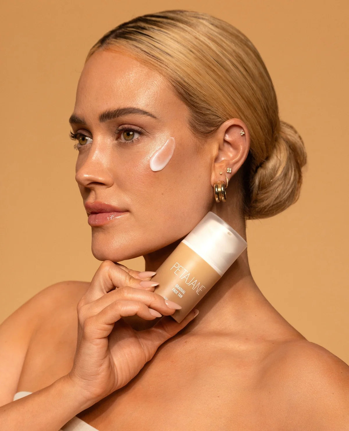 Peta Jane: Gradual Face Tan