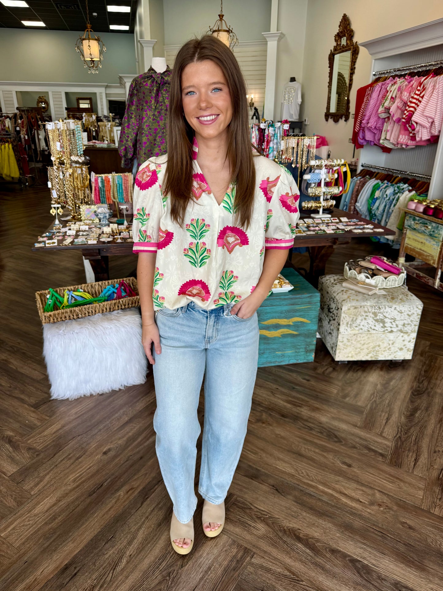 Contrast Trim Flower Top: Cream