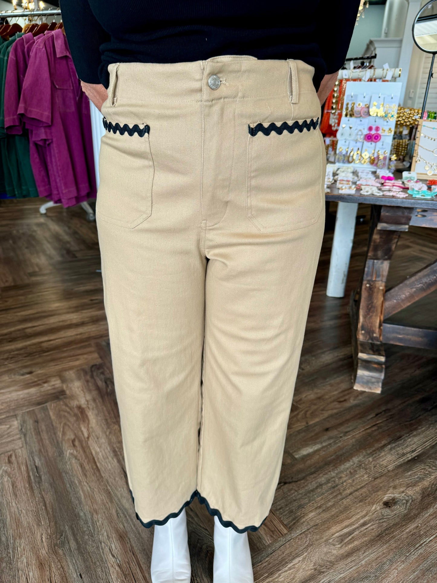 Ric Rac Trim Cropped Straight Leg Pants: Taupe