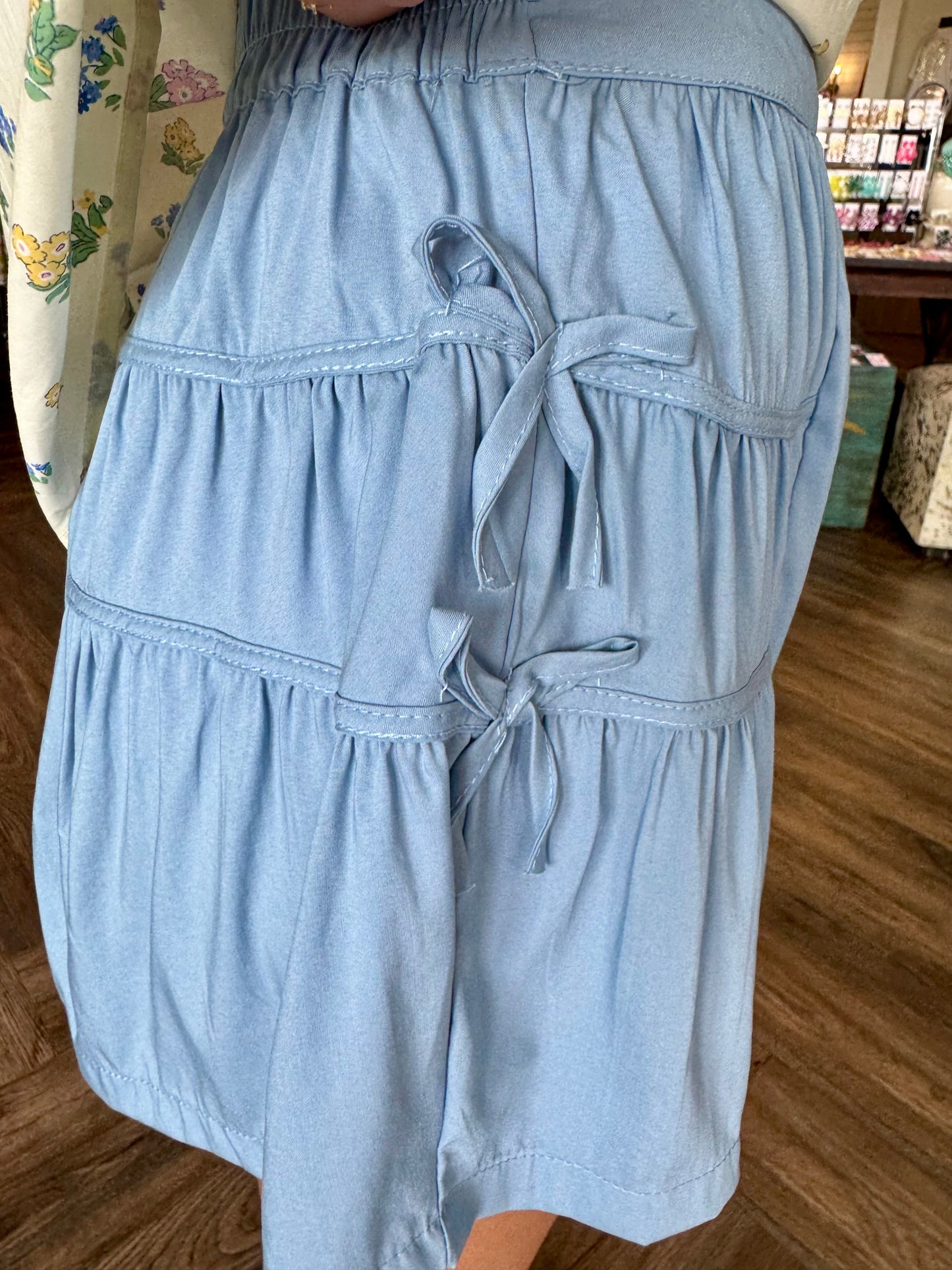 Side Bow Shorts: Light Blue