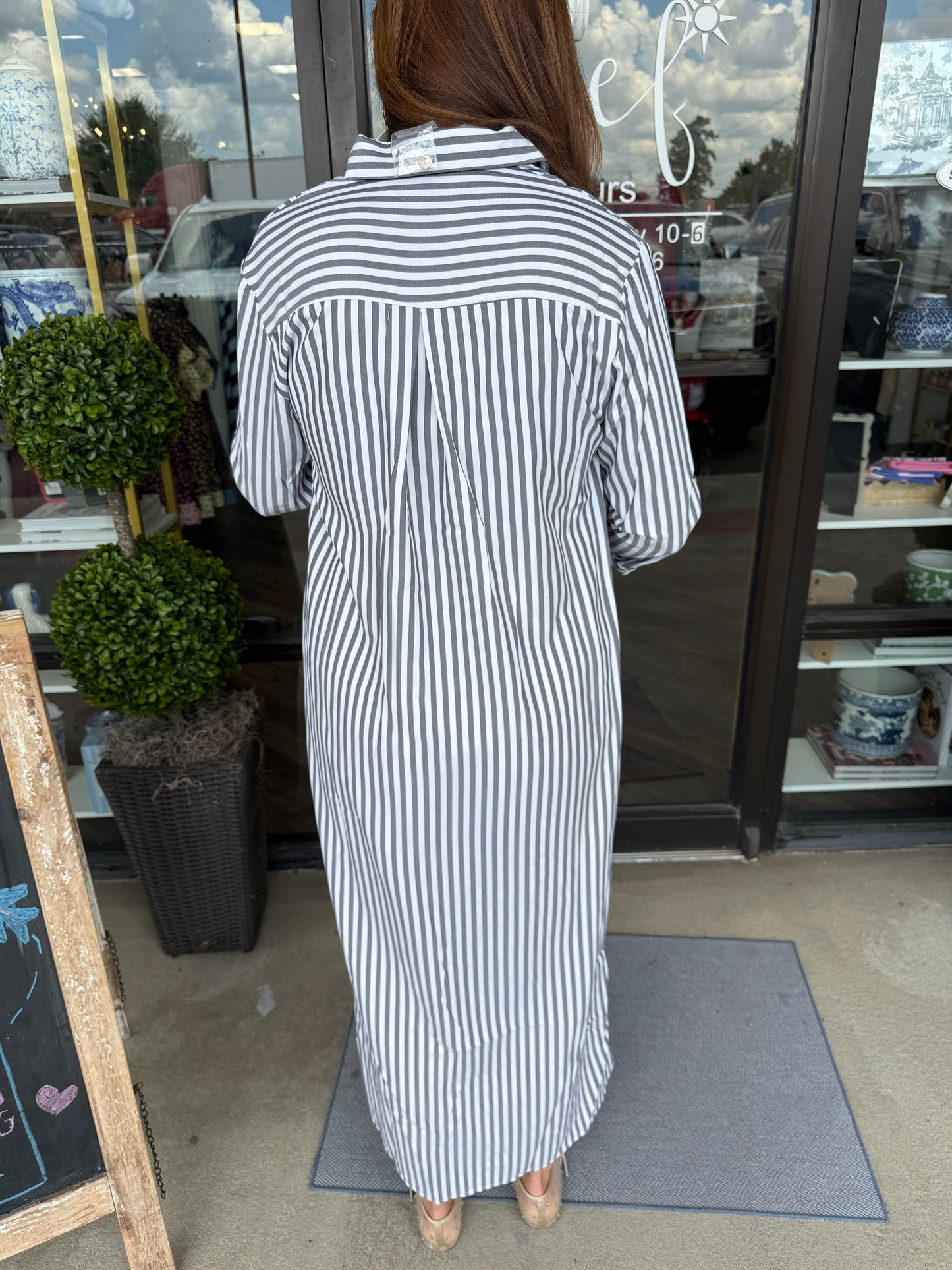 Chestnut Charm Midi Dress:Gray