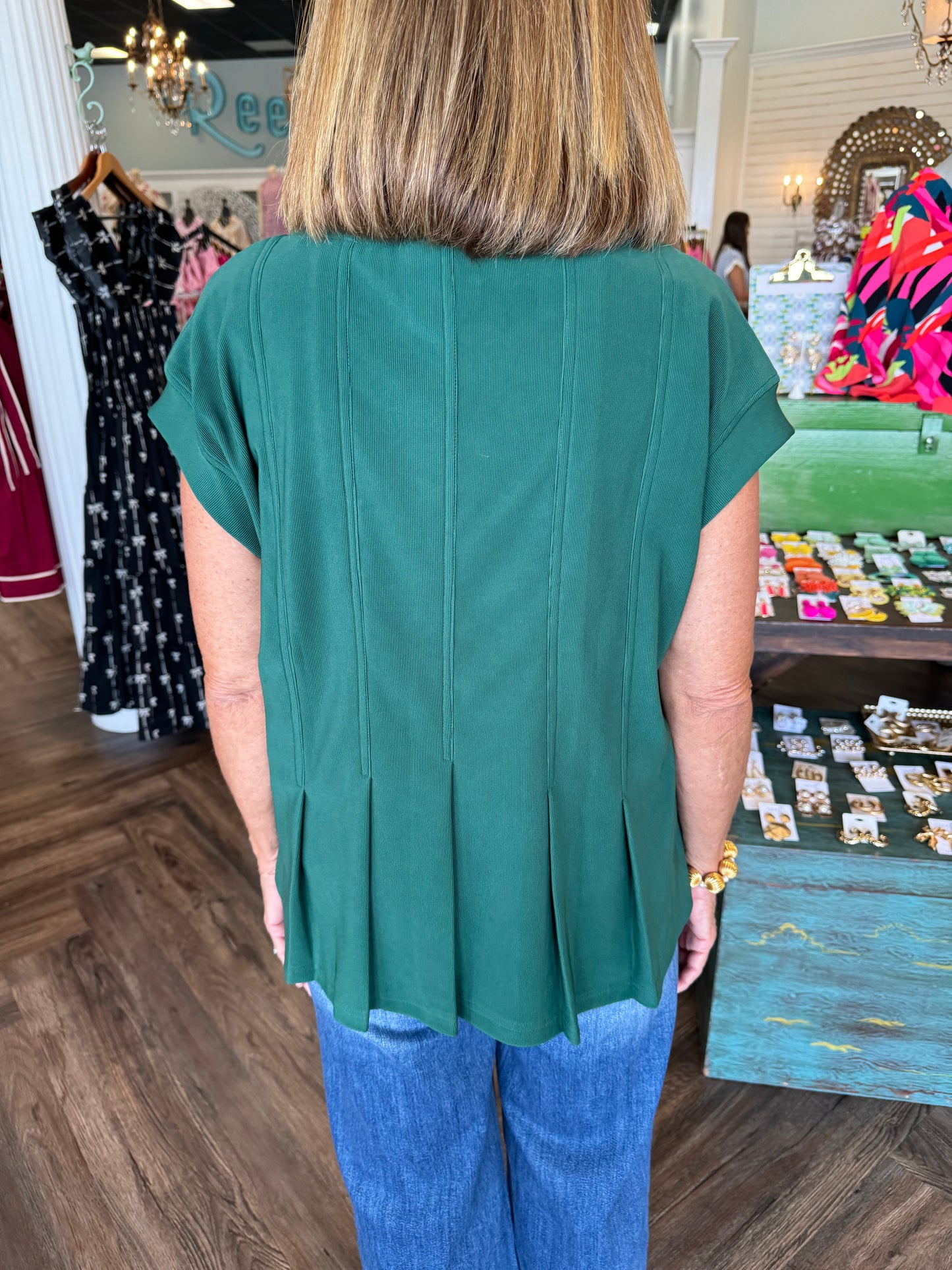 Solid Pleated Top: Hunter Green