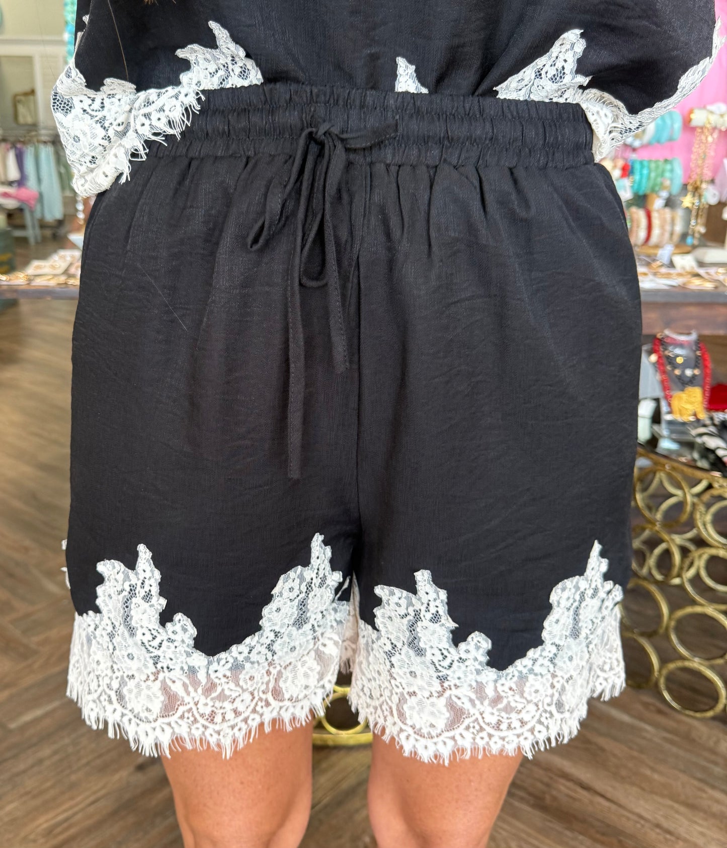 Black And White Lace Set