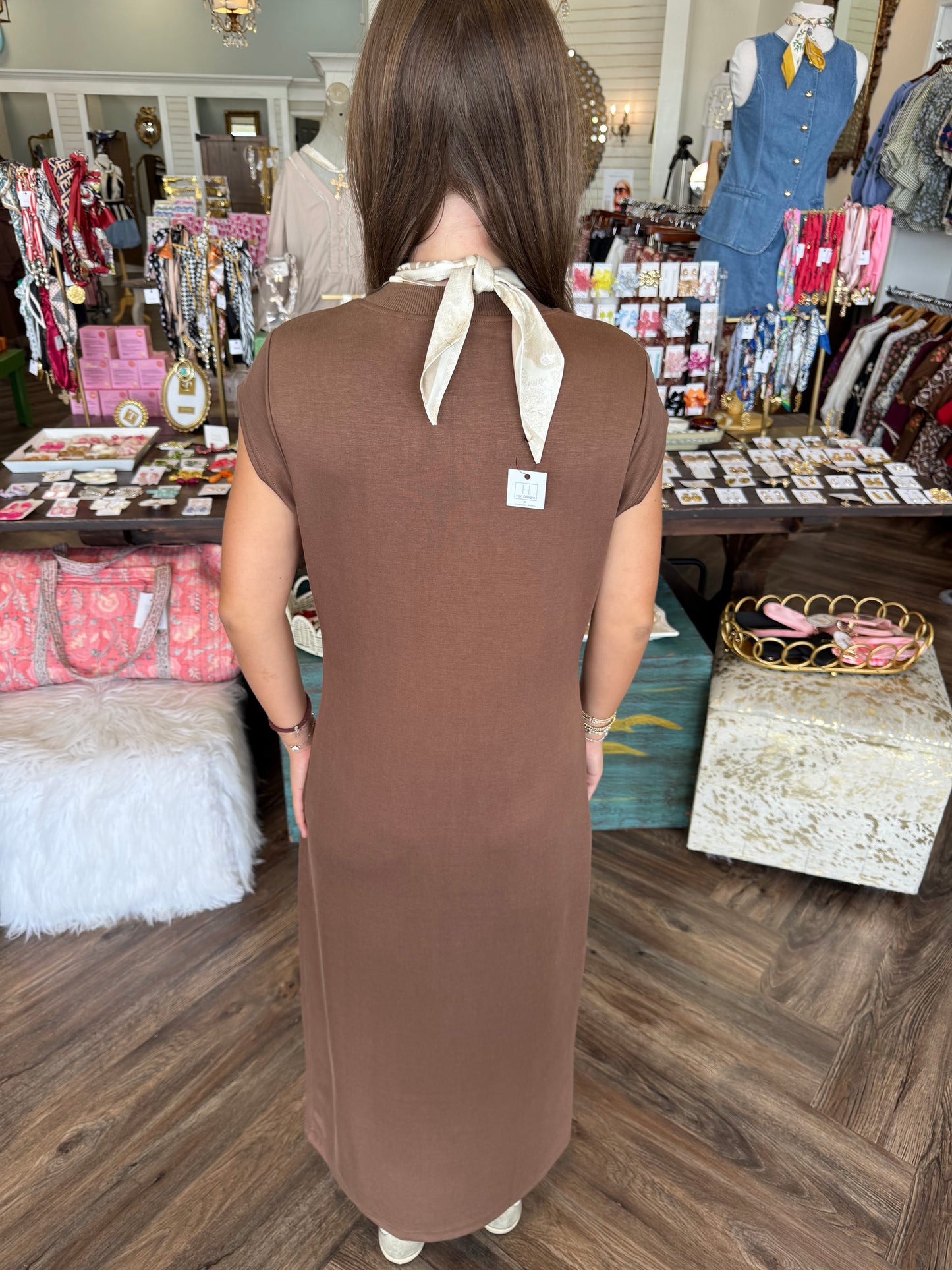 Kayla Midi Dress: Chesnut