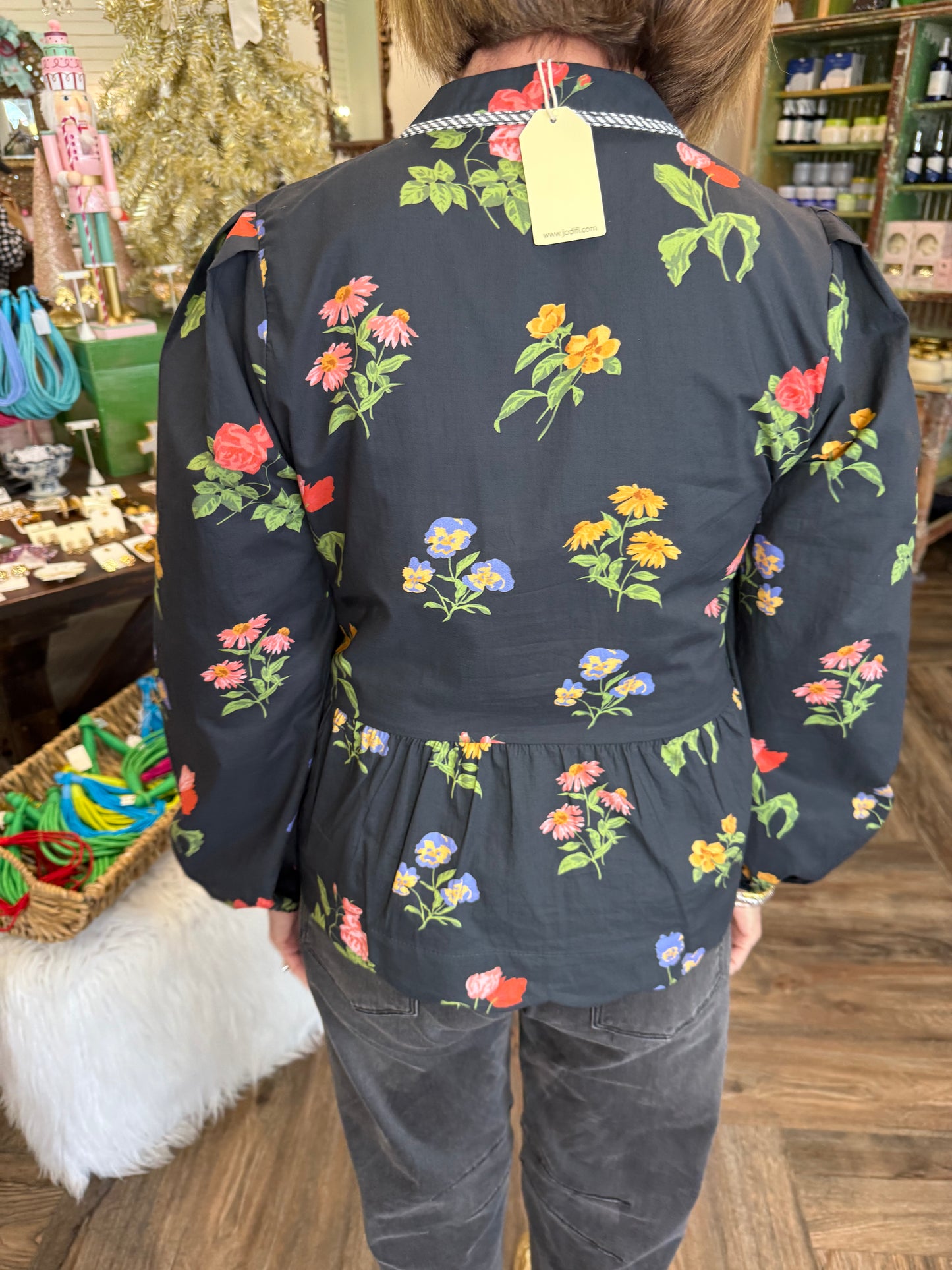 Scalloped Peplum Top: Black