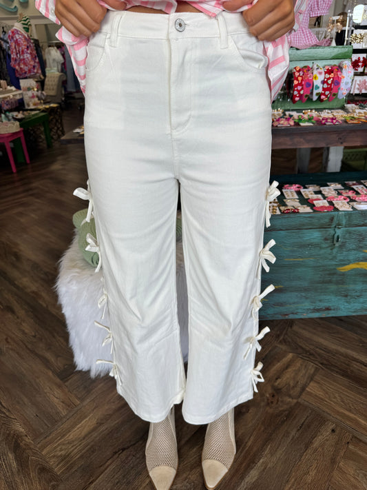 Bow Jeans: White