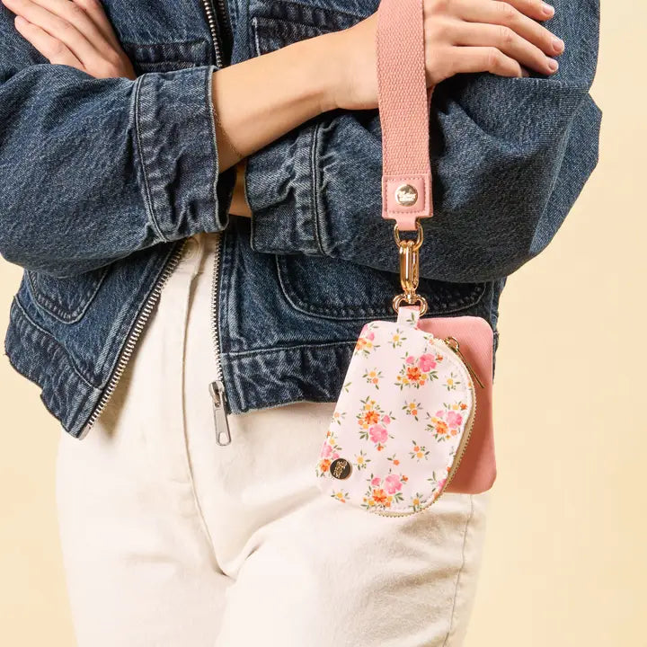 Dynamic Duo Pouch Wristlet-Endless Daydream Cream