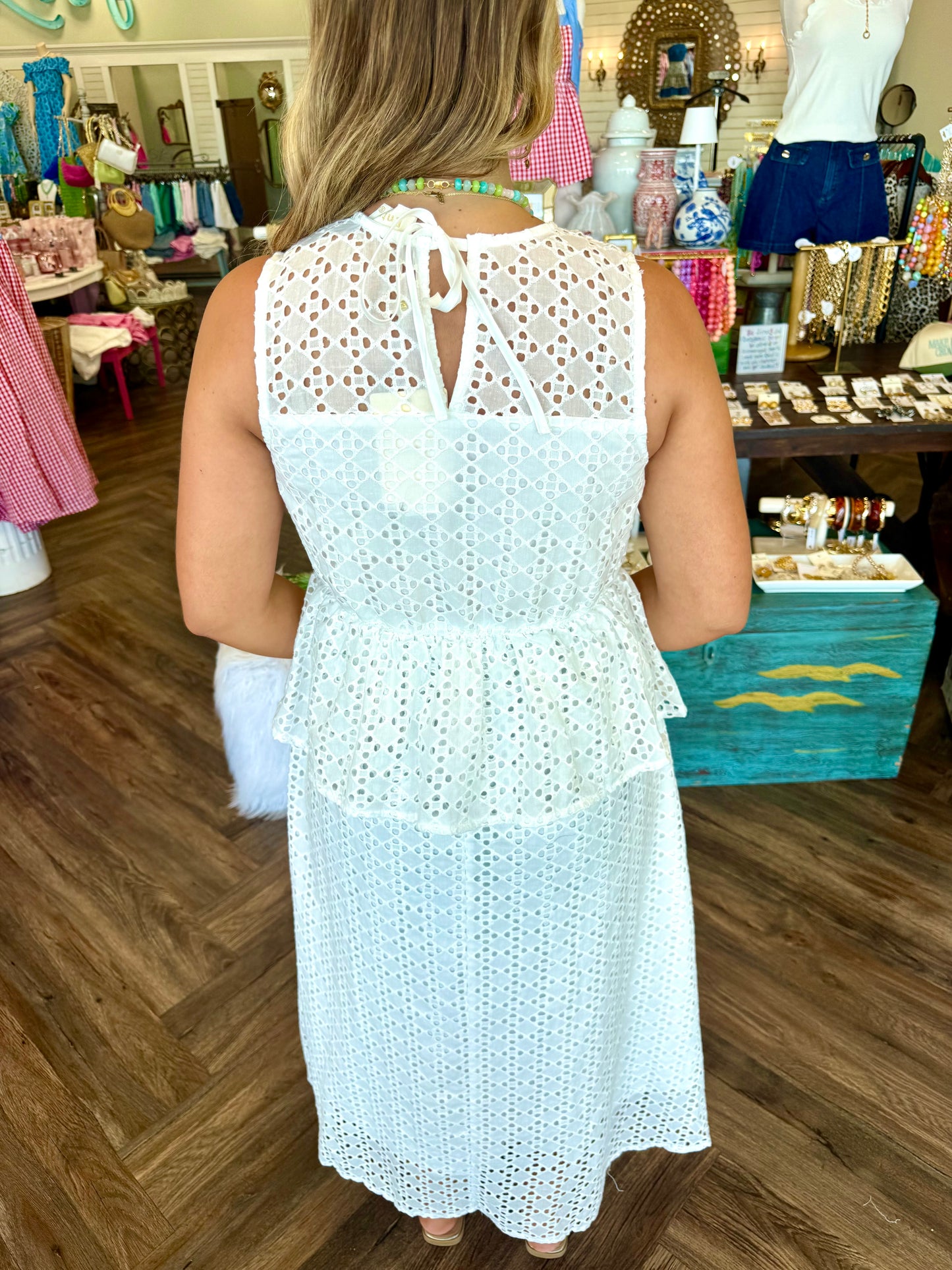 Ella Eyelet Midi Dress: White