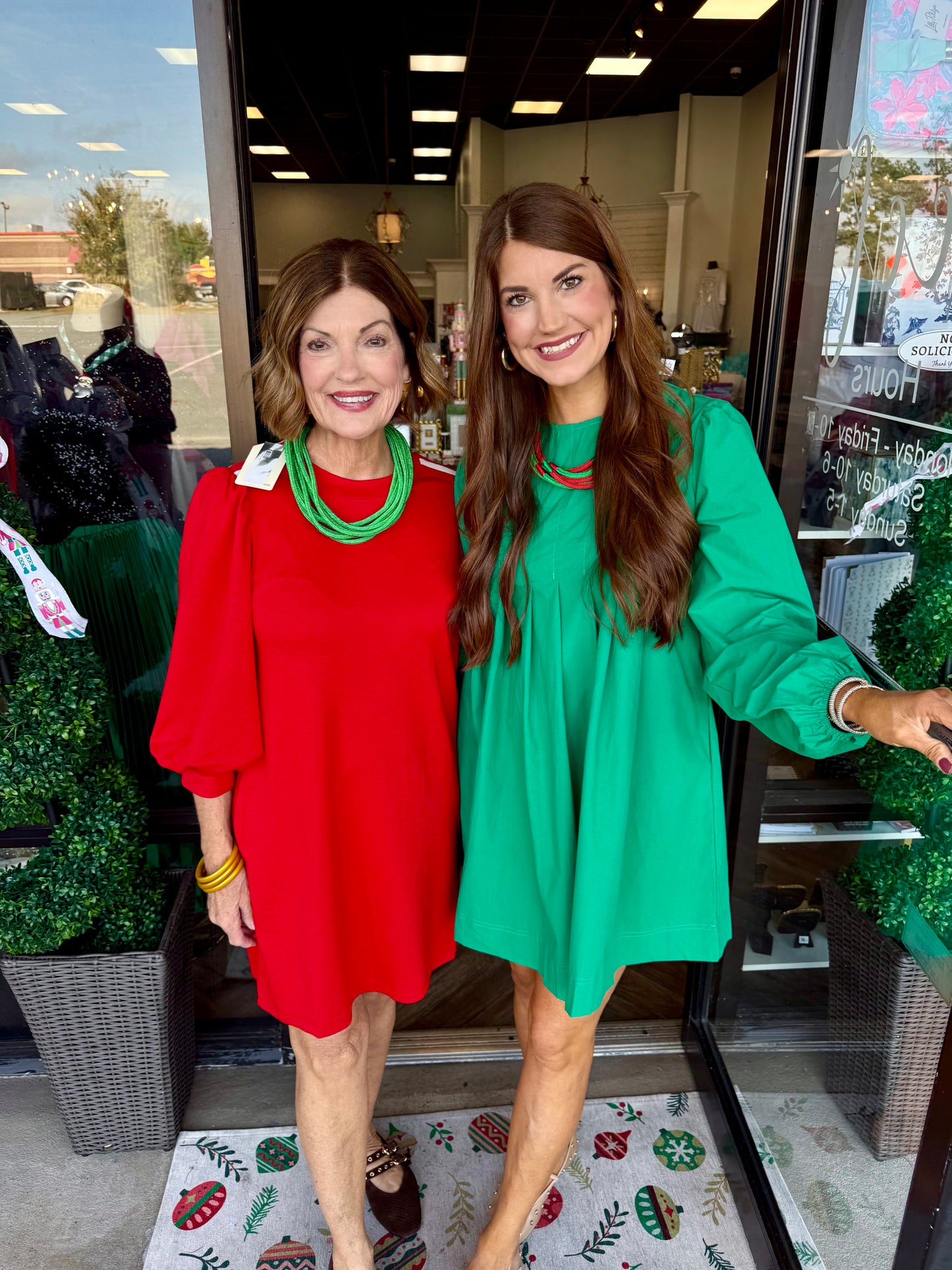 Long Sleeve Pintuck Mini Dress: Green