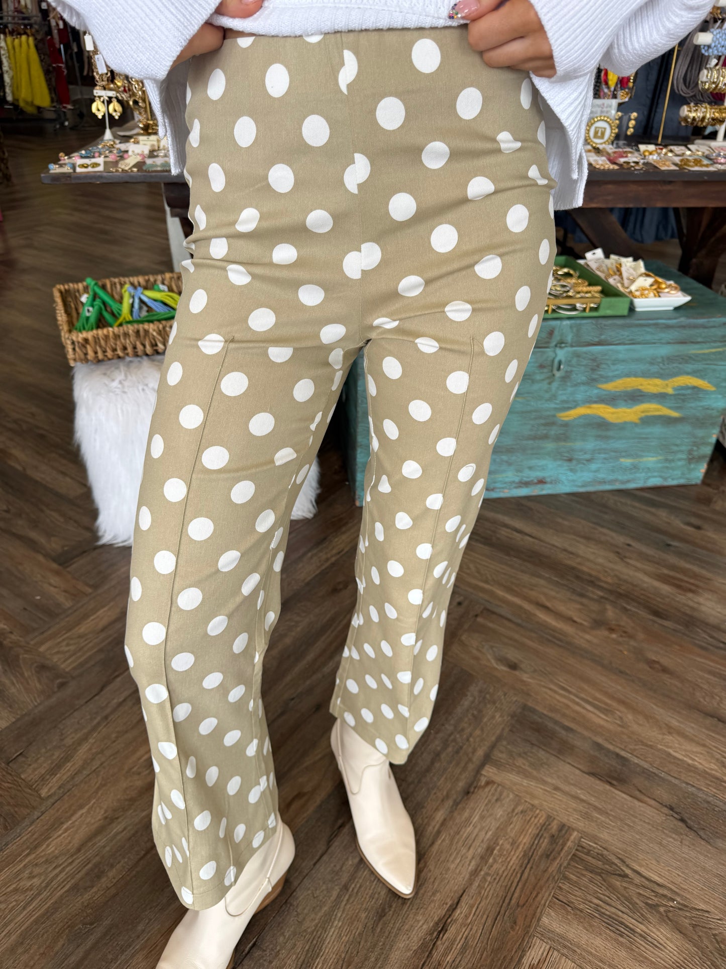 Flare Dotted Pants: Taupe