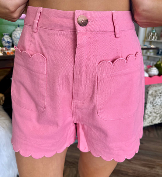Scalloped Pocket Shorts: Pink