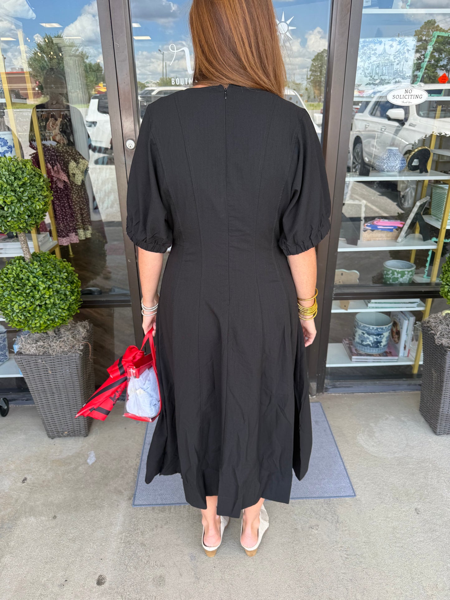 Suzi Solid Midi Dress: Black