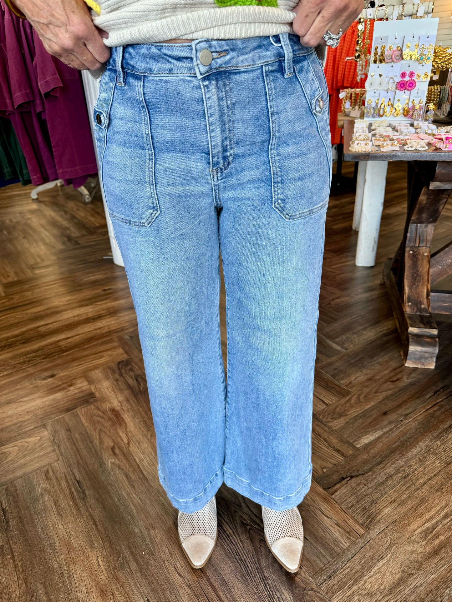 High Rise Wide Leg Front Pocket Jeans